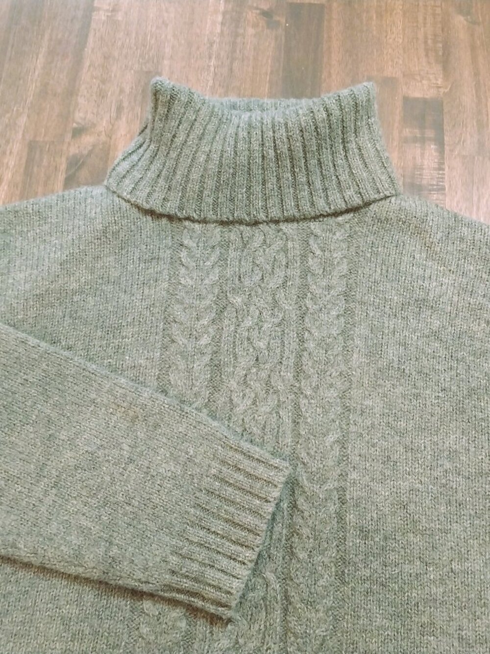 Newton Trading Fisherman Sweater 100% Shetland Wool Womens XL Green Cable Knit.